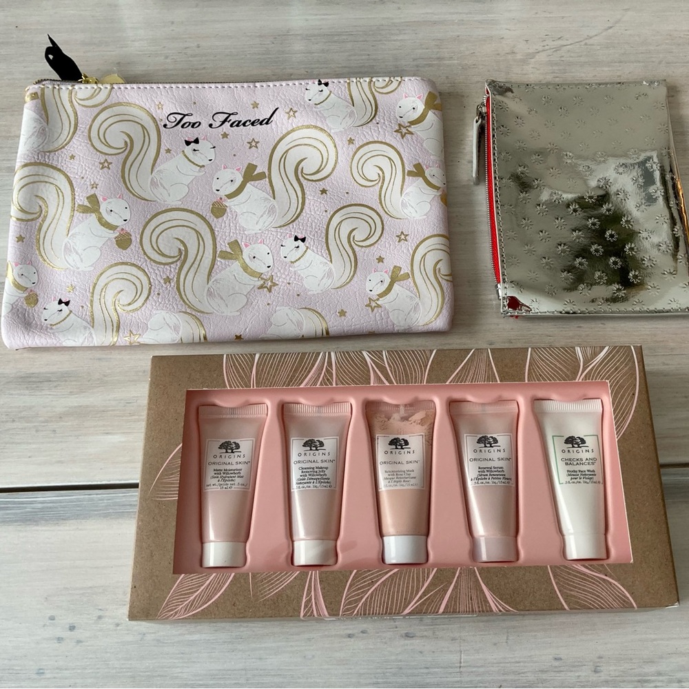 NWT ORGINS Glow-On Skin Travel Kit & (2) Make-Up Bags (Two Faced & Estée Lauder)
